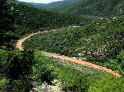 El 6 de agosto de 2014 se derramaron 40 mil metros cúbicos de sulfato de cobre acidulado en el cauce de los ríos. AP / ARCHIVO