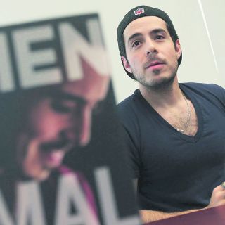 José Vizcaíno va del punk a las letras