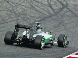 El piloto alemán Nico Rosberg, de Mercedes, fue el más activo al completar tres mil 463 kilómetros durante los entrenamientos. AFP / O. García