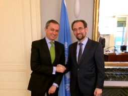 Zeid Ra'ad Al Hussein (d), comisionado de la ONU para los derechos humanos, presentó su informe anual en Ginebra, Suiza. NTX / ARCHIVO