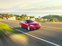 El desempeño que alcanza es indescriptible gracias al motor 2.0L Turbo que ofrece 259 caballos de fuerza. ESPECIAL /