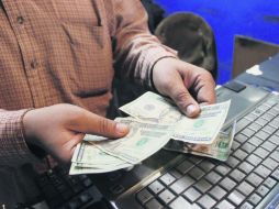 En el mercado internacional el billete verde alcanzó un nuevo máximo no visto desde septiembre de 2003. EL INFORMADOR / ARCHIVO