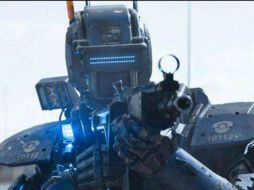 El filme tuvo un modesto ingreso de 13.3 millones de dólares. TWITTER / @ChappieTheMovie