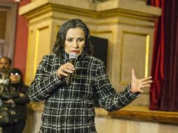 Reyes Spíndola habló con el público que se congregó en el teatro José Rosas Moreno. EL INFORMADOR / A. Hernández