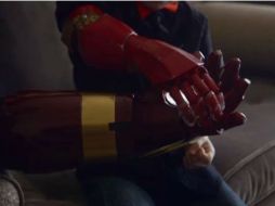 La prótesis del pequeño se asimilaba a la de Iron Man FACEBOOK / robertdowneyjr