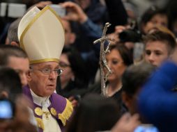 'Uno puede presumir' que hubo encubrimiento en el Vaticano y mucha plata de por medio en el caso, advirtió Francisco. EFE / M. Brambatti