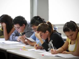 Consta de varios exámenes: teóricos, uno experimental, y otro más denominado internacional. EL INFORMADOR / ARCHIVO