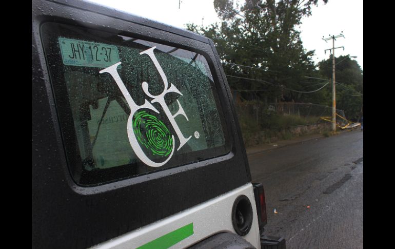 Peritos llegaron al sitio para levantar los cuerpos. EL INFORMADOR / ARCHIVO