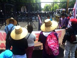 Federico Chew, dirigente de la CNPAMLN, aseguró que se dirigirán a la Segob donde planean instalar un plantón hasta ser atendidos. SUN / F. Ramírez
