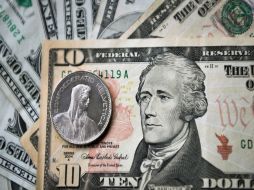 El peso perdió 18 centavos frente al dólar en comparación con el cierre de la víspera. NTX / ARCHIVO