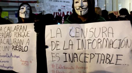 La destitución de Irving Huerta y Daniel Lizárraga culmina con el despido de Carmen Aristegui de MVS Radio. SUN / Y. Xolalpa