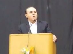 Al ser cuestionado sobre sus dichos, el alcalde de Chihuahua aseguró que solo se había tratado de un 'chascarrillo'. YOUTUBE / Antonio Hernández