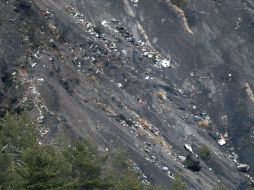 La aeronave de Germanwings se estrelló esta mañana en los Alpes franceses poco después de despegar de Barcelona. AP / C. Paris