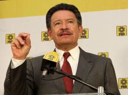 Carlos Navarrete recuerda que la jornada empieza a las 8:00 horas y termina a las 06:00 horas. SUN / ARCHIVO