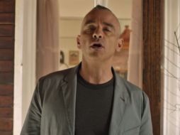 El tema del cantautor italiano tiene toques de folk y country modernos,  combinados con sonidos de instrumentos acústicos. YOUTUBE / ErosRamazzottiVEVO