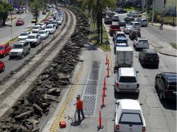 Cientos de vacacionistas se encontraron con las obras de repavimentación que durarán 90 días. EL INFORMADOR / A. Camacho