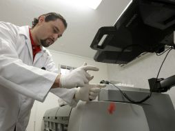 Médico destaca que con los avances en biología molecular existen pruebas que analizan genes relacionados con el cáncer de colon. EL INFORMADOR / ARCHIVO