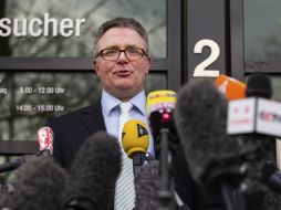 El fiscal alemán Christoph Kumpa informó que Lubitz recibió tratamiento por tendencias suicidas años antes de ser piloto. EFE / R. Vennenbernd