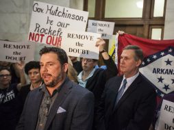 Manifestantes protestaron para que la legislación no fuera aprobada. AFP / A. Morales