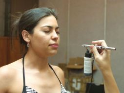 No es necesario ir a la playa o a un salón de bronceado para conseguir ese tono de piel deseado, además de evitar problemas de la piel. EL INFORMADOR / ARCHIVO