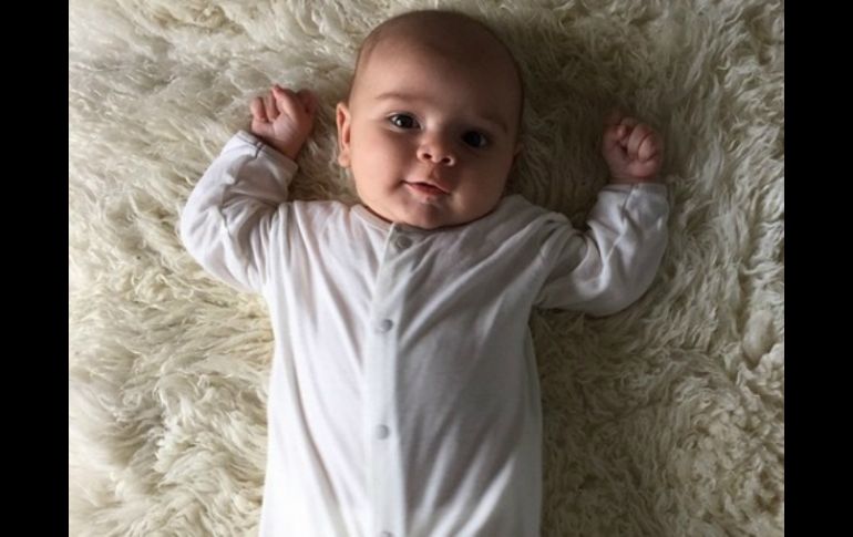 .o CómiEste es el pequeño Regin Aston, hijo de una de las hermanas Kardashian. INSTAGRAM / @kourtneykardash