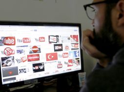 Un portavoz del presidente Recep Tayyip Erdogan dijo que se ordenó a los proveedores de internet que bloquearan los sitios. EFE / S. Suna