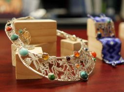 La firma tapatía Citlali presentó una colección que refleja la conexión entre el cielo y la tierra, en homenaje a la cultura wixárika. EL INFORMADOR / A. Hinojosa