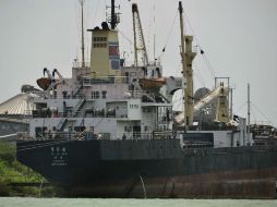 El 'Mu Du Bong' encalló en el pasado julio en Tuxpan, provocando graves daños ambientales. AFP / S. Hernández