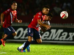 Los Tiburones tienen 23 puntos, mismos que Tijuana, pero mejor diferencia de goles. AFP /  C. Solís