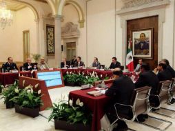 El secretario de Gobernación se reúne con represantes de distintos partidos políticos para dejar claras las medidas a tomar. TWITTER / @ArturoEsc