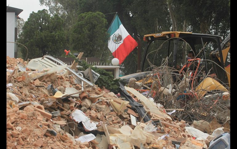 Los expertos dan 72 horas para que una persona atrapada sobreviva, pero en 1985 la resistencia superó las expectativas.