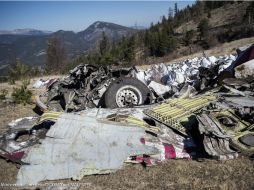 Los restos son transportados con helicópteros y sellados judicialmente. Luego, son almacenados, por al menos un año, en un hangar. AFP / ARCHIVO
