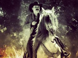 El cantante de nueva cuenta se hace acompañar por el sonido de la tradicional banda sinaloense, que le ha dado éxitos. TWITTER / ‏@elchapo_oficial