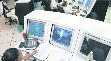 Emergencias.El 066 recibe mil 500 llamadas diarias, pero la gran mayoría son falsas o no corresponden al servicio que brinda el Ceinco. EL INFORMADOR /