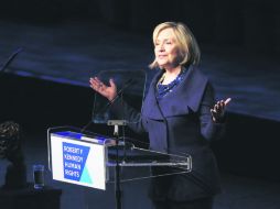 Hoy en día, Hillary luce fuerte, sólo sus errores pueden quitarle sus aspiraciones de convertirse en la primera presidenta de EU. AP /