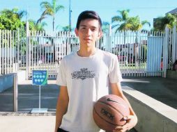A sus 14 años, Jesús Eduardo es un apasionado de la práctica deportiva. EL INFORMADOR / R. Alarcón