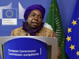 La presidenta de la UA, Nkosazana Dlamini Zuma, reconoció que las medidas deben darse paso a paso con un trabajo colectivo. AFP / J. Thys