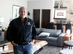 Si es electo, Alfaro prometió no privatizar el SIAPA y eliminar la corrupción que tiene el PRI respecto a los ambulantes. EL INFORMADOR / ARCHIVO