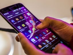 Entre las tendencias más favorables se encuentra el uso de servicios financieros móviles. EL INFORMADOR / ARCHIVO