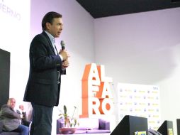 Lemus platicó con estudiantes de la Universidad UTEG campus Américas. ESPECIAL / Pablo Lemus