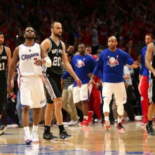 Manu Ginóbili analiza si continúa o se retira de las duelas