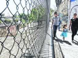 Canal de Atemajac. Casas y comercios vierten sus aguas negras. EL INFORMADOR / E. Barrera