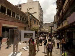 Calle de Tegucigalpa, Honduras. En Latinoamérica hay 400 millones de personas que viven con menos de 10 dólares al día. EFE / G. Amador