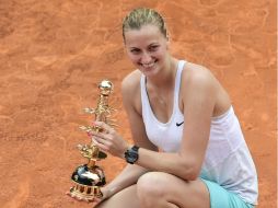 El título madrileño pone a Kvitova en la primera línea de la parrilla de salida hacia Roland Garros, la gran cita anual sobre arcilla. AFP / J. Soriano