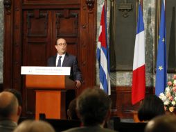 'Todo lo que pueda hacer Francia para cada país sea respetado con su propia identidad, esto es lo que tenemos que hacer',dijo Hollande. EFE / E. Mastrascusa