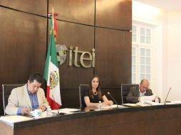 Cynthia Cantero (c) informa que en lo que va del año se han impuesto multas por 74 mil pesos. TWITTER / @iteijalisco