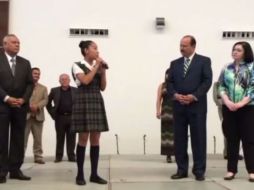 La niña aprovechó su intervención para hablar sobre actos de corrupción de los gobernantes. YOUTUBE / Periodico Norte
