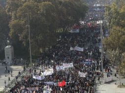 Los dos jóvenes fueron baleados mientras se producían refriegas entre encapuchados y policías. AP / L. Hidalgo