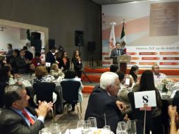 Además del reconocimiento a los maestros, el dirigente de la SNTE exhorta a recuperar la centralidad de la escuela pública. TWITTER / @SnteNacional