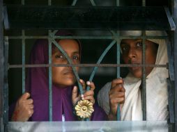 Inmigrantes rohingyas en Indonesia. Esta etnia vive en campamentos, sin acceso a trabajo, educación e incluso a la ciudadanía birmana. AP / B. Bakkara